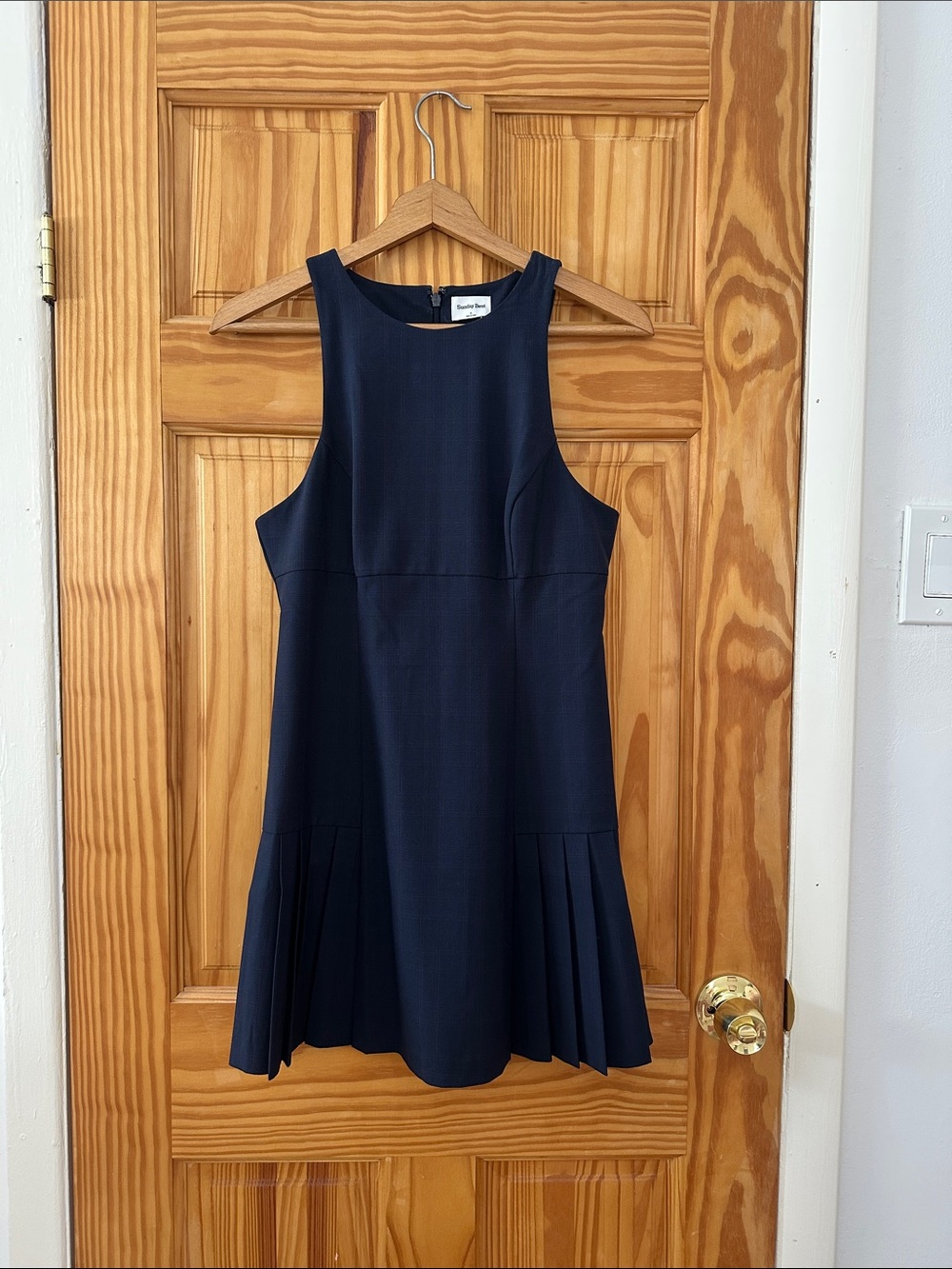 Aritzia - Sunday Best - Navy and delicate red plaid pleated dress - Size 6